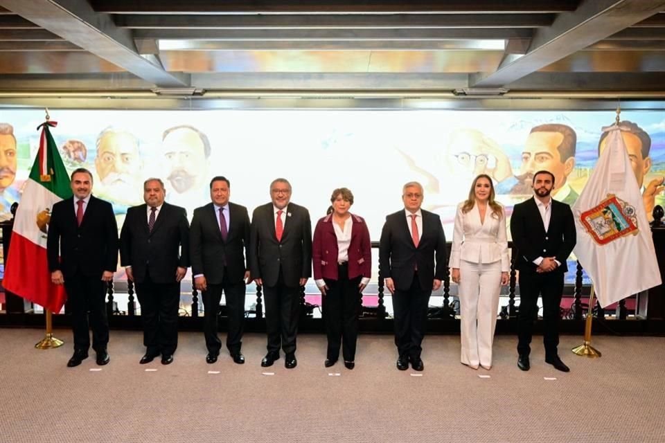 Delfina Gómez, Gobernadora del Estado de México, presentó a los nuevos integrantes de su gabinete.