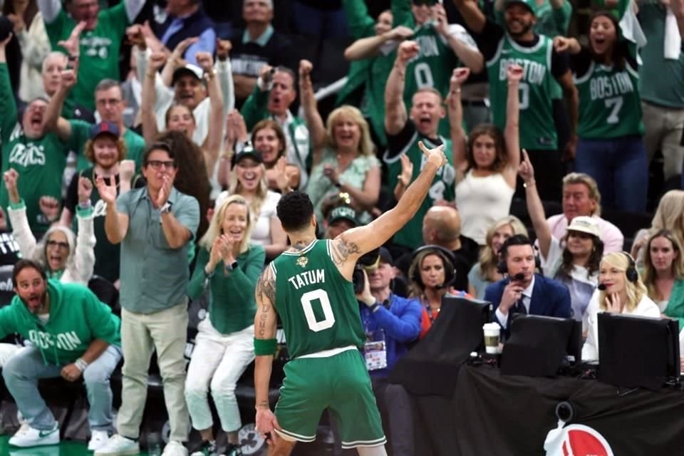 Jayson Tatum provocó la locura en el TD Garden.