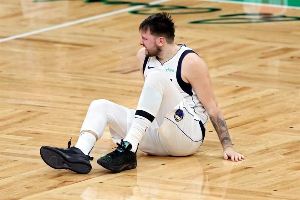 Los 28 puntos de un mermado Luka Doncic no bastaron para evitar la coronación de Boston.