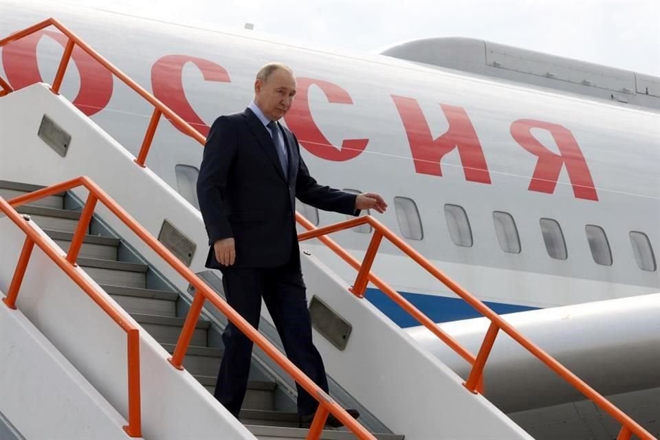 Vladimir Putin llegó a Corea del Norte, donde fue recibido por el líder Kim Jong Un, en su primera visita a ese país desde el año 2000.