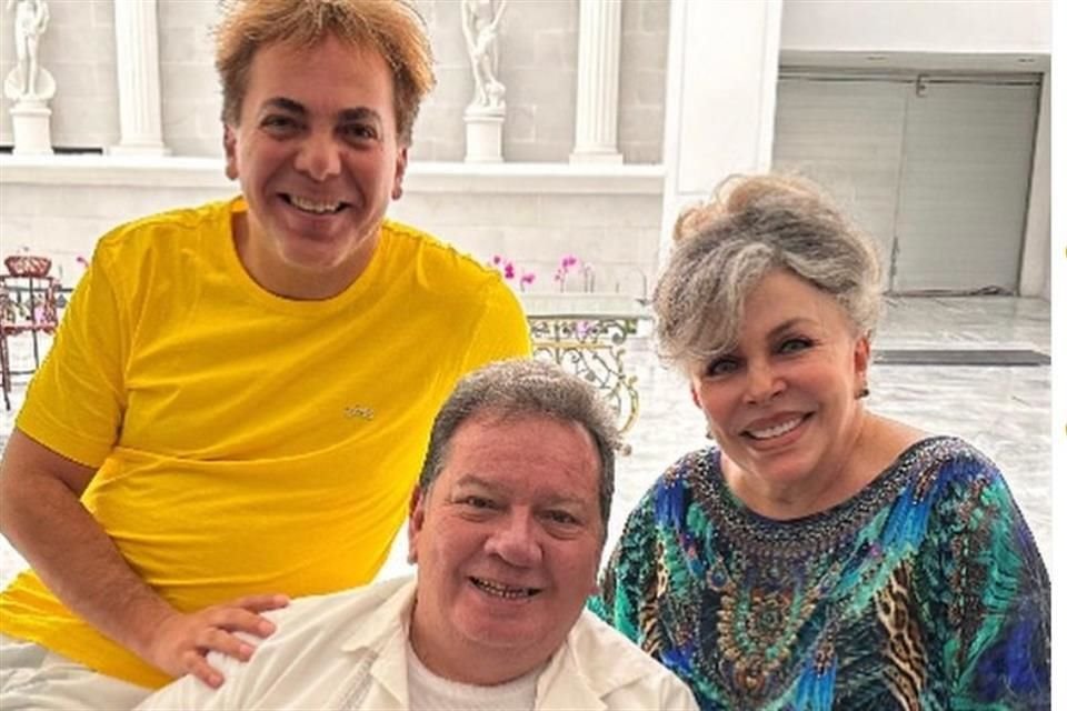 Cristian Castro subió foto del encuentro a Instagram.