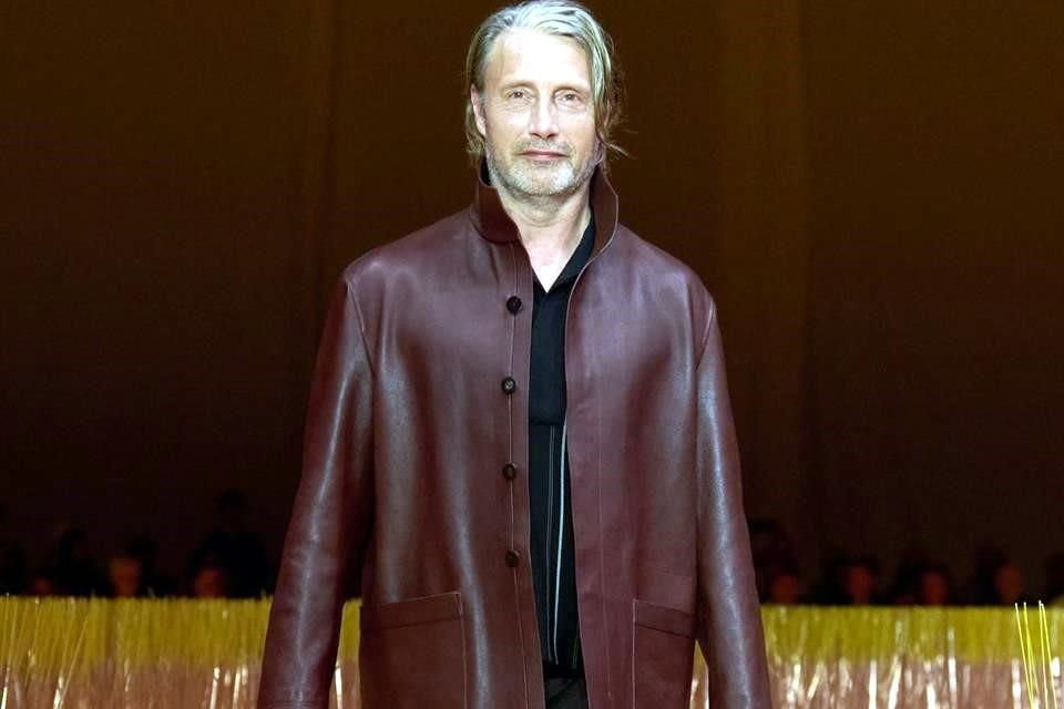 Zegna presentó su nueva colección para verano 2025: Nosotros en el Oasi Lino, en la que destaca el lino en todas sus presentaciones.
