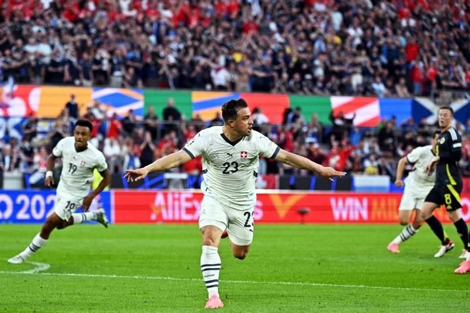 Shaqiri, ahora jugador del Chicago Fire FC de la MLS, es el único jugador que ha marcador en las últimas 3 Eurocopas y Copas del Mundo.