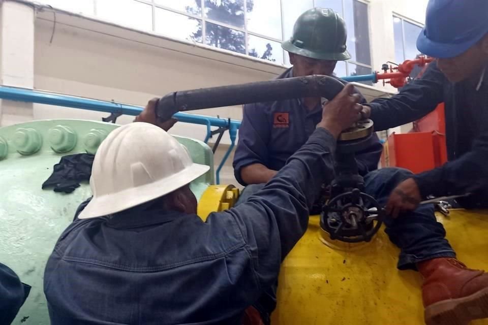 Reparaciones de una falla en planta de bombeo del Sistema Cutzamala concluyeron.