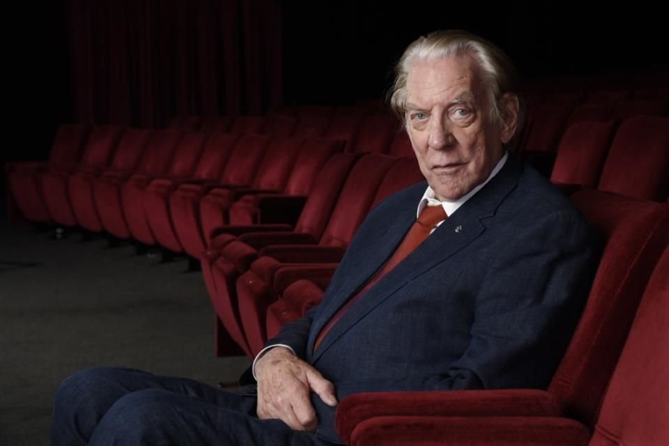 El actor Donald Sutherland, famoso por sus papeles en 'M.A.S.H.' y 'Los Juegos del Hambre', murió a los 88 años, confirmó su hijo Kiefer.