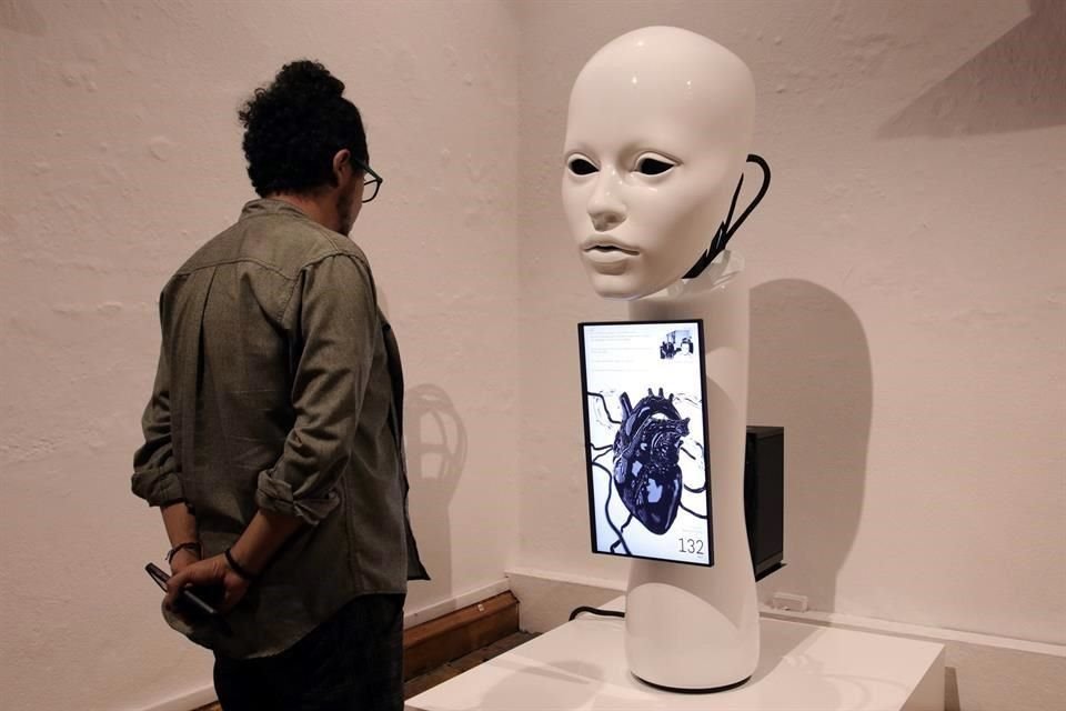 Rodrigo Garrido expone también en el LAA sus 'Esculturas sensibles', en un diálogo transdisciplinario entre tecnología, biología, cuerpos y sentidos.