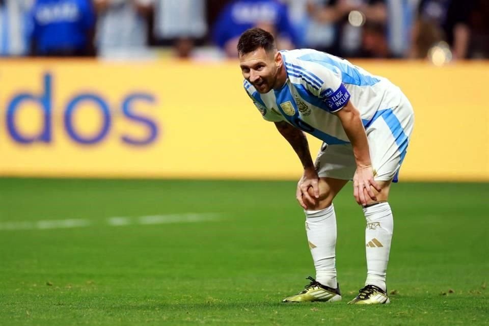 Lionel Messi marcó diferencia y habilitó a Lautaro Martínez para el segundo gol, pero también dejó escapar al menos dos jugadas claras.