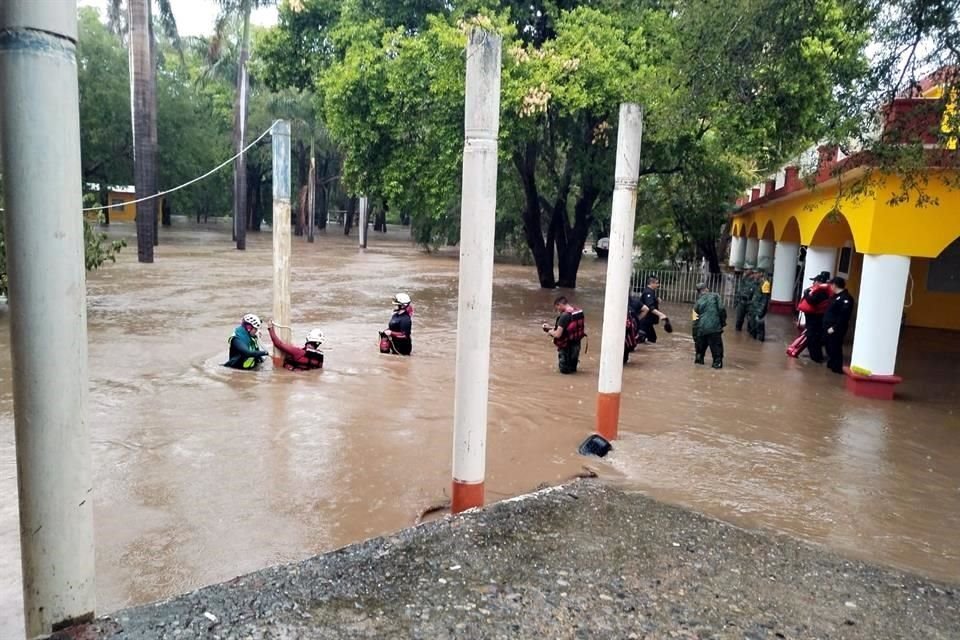 Desde ayer comenzaron las maniobras de evacuación en Güémez, Padilla e Hidalgo.