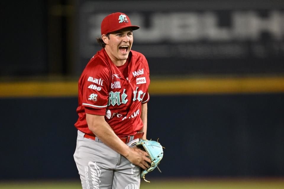 El pitcher Trevor Bauer, de los Diablos Rojos, recetó 19 ponches ante Oaxaca, máxima cantidad para un juego en la historia de la LMB.