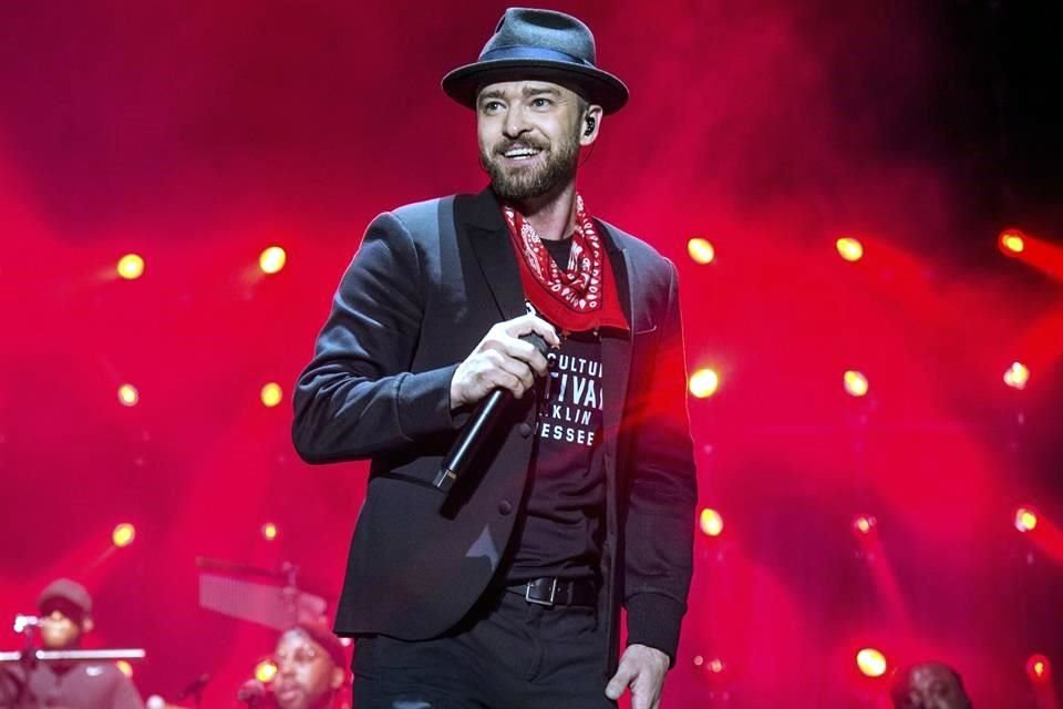 Justin Timberlake se disculpó en pleno concierto por el incidente que tuvo a inicio de semana, cuando fue arrestado por conducir ebrio.