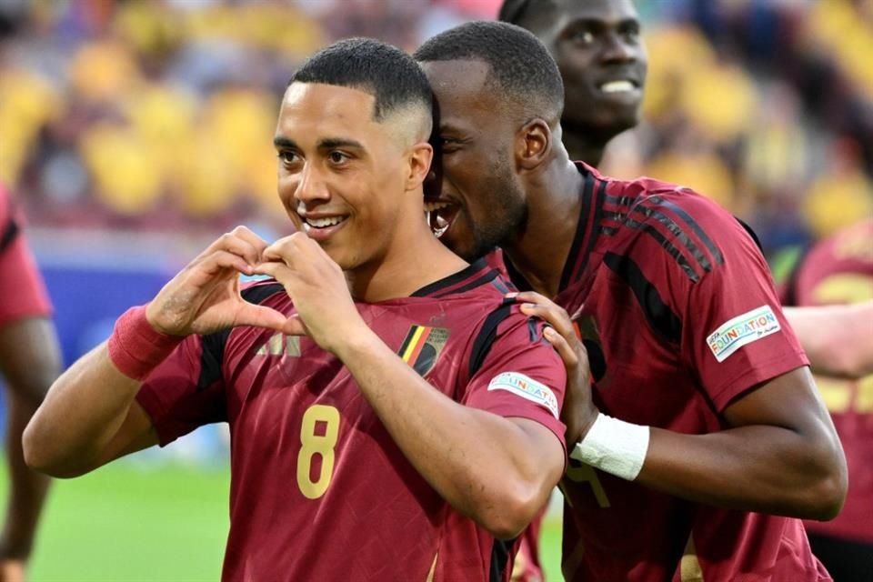 Youri Tielemans abrió el marcador en Colonia.