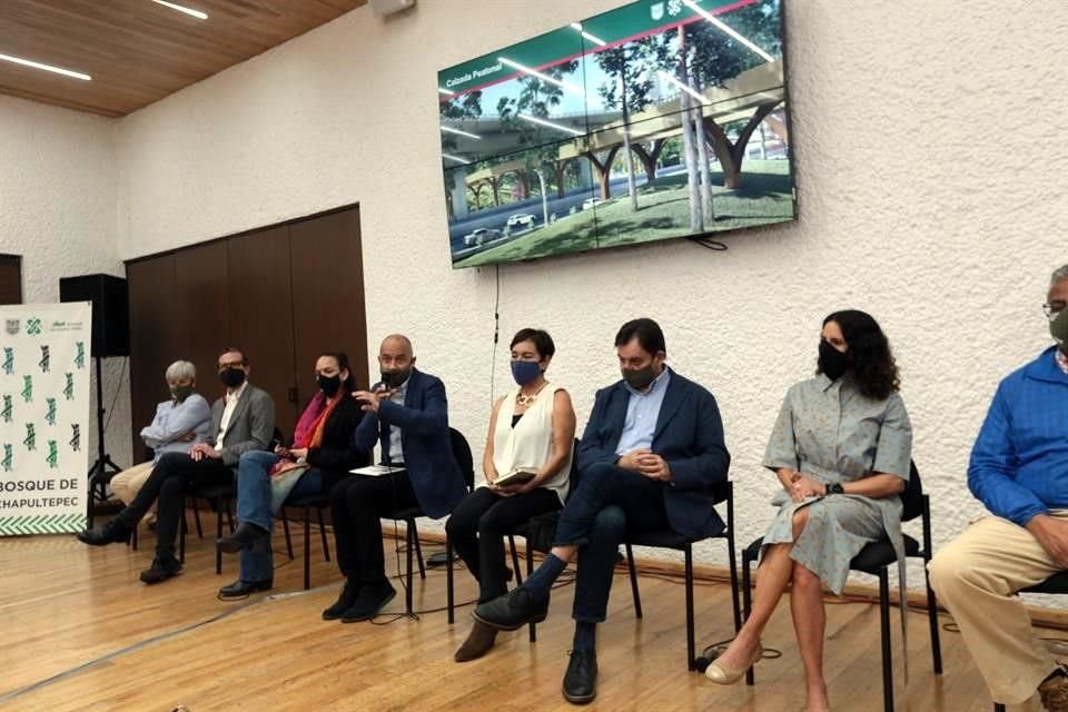 Con la Calzada Flotante, un puente peatonal cuyas obras comenzarán esta semana, se podrá cruzar Periférico y se unirá la Primera con la Segunda Sección del Bosque de Chapultepec.