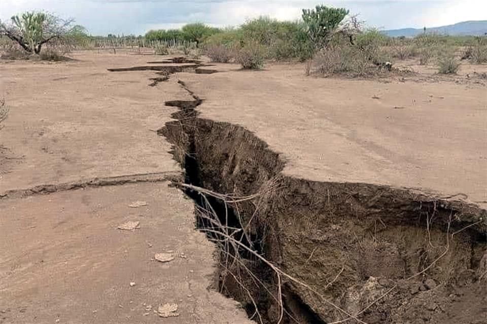 El fenómeno geológico provocó alarma entre pobladores y autoridades locales.