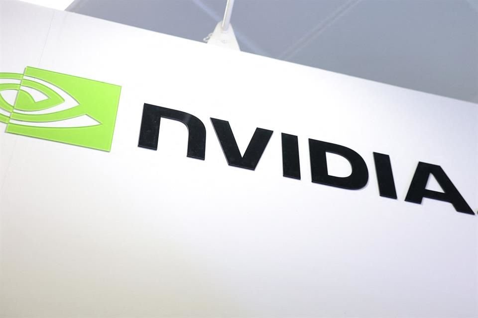 Nvidia impulsó al tecnológico Nasdaq en el día.