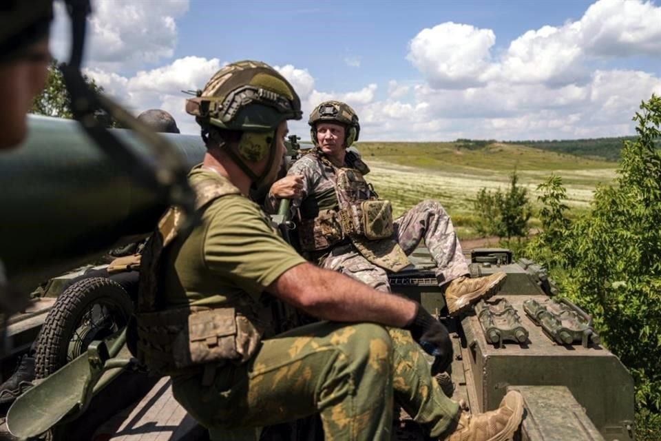 Donald Trump solo le entregaría ayuda militar a Ucrania si Kiev entabla conversaciones de paz con Rusia, de acuerdo con plan de asesores.