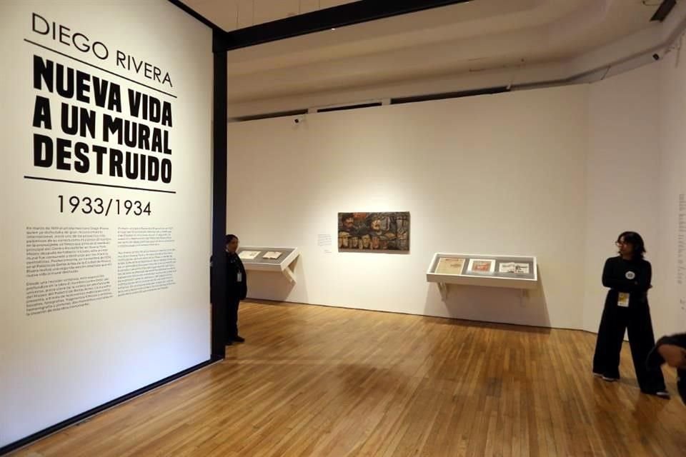 La exposición se centra en dos momentos clave para entender la historia de la obra: el viaje que el muralista realizó a Rusia en 1927 y la creación, censura y destrucción en 1933 del antecedente...