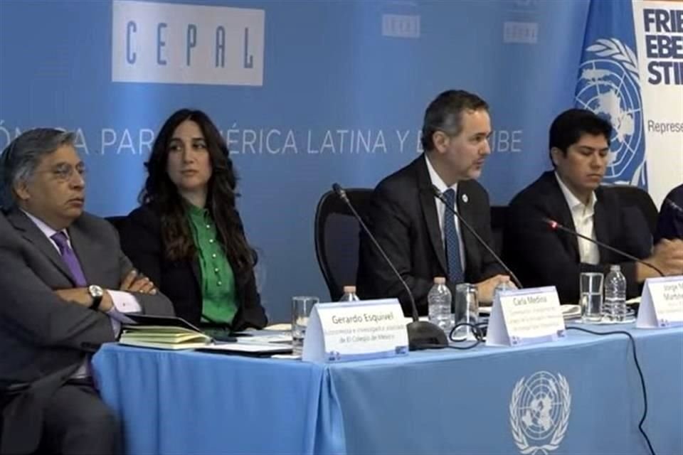La CEPAL abordó el documento 'Temas clave para diseñar e implementar una política de desarrollo productivo sostenible en México'.