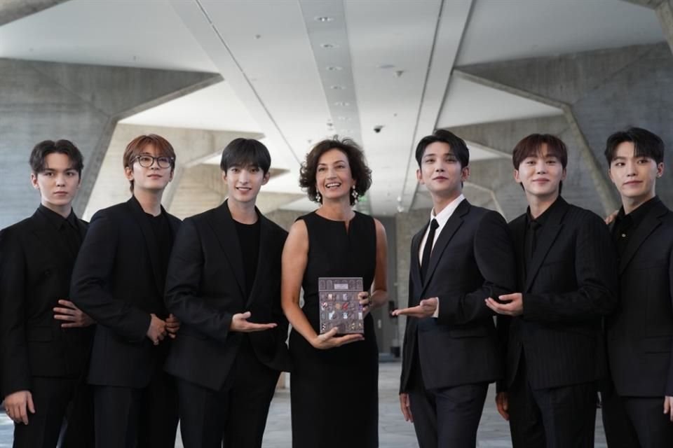 Seventeen, grupo de K-pop, fue nombrado embajador de 'Buena Voluntad' de la Unesco para la Juventud; donaron un millón de dólares.