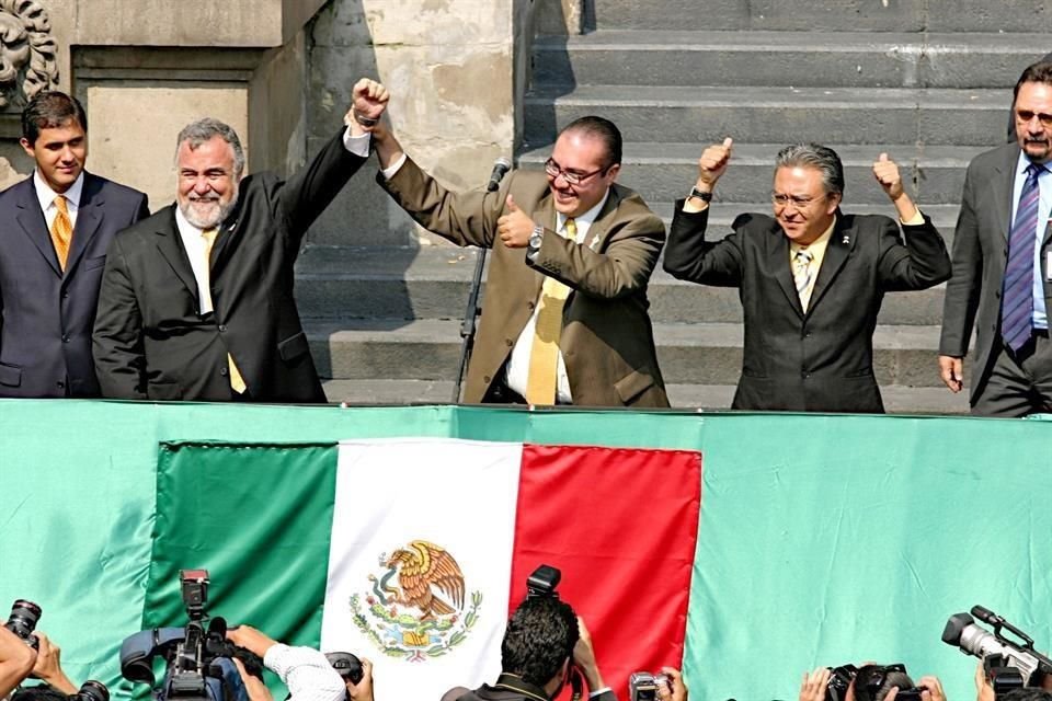 Alejandro Encinas, suplente de Andrés Manuel López Obrador, acude a su Sexto informe.