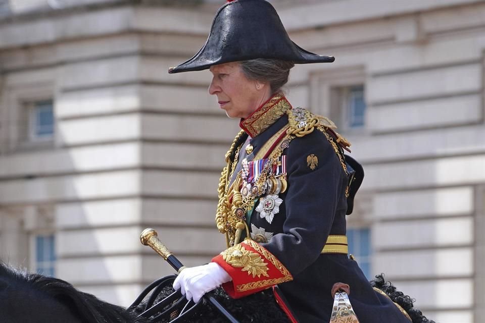 La princesa tiene 73 años.