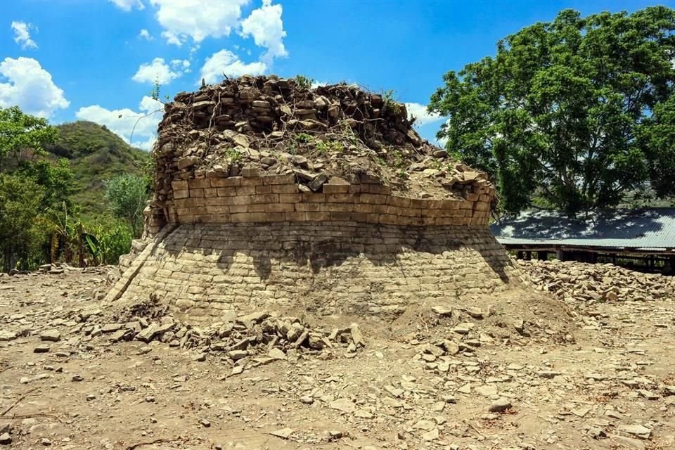 Los vestigios fueron hallados por un vecino que buscaba ampliar su potrero; se calcula que datan del 900 al 1521 d.C.