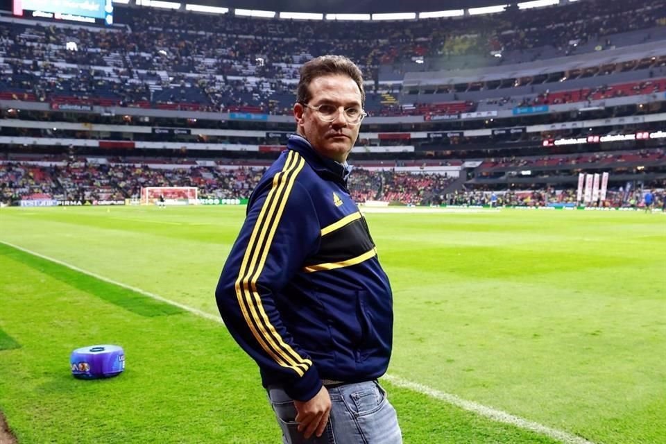 El ex jugador de los felinos dejará su cargo como director deportivo.