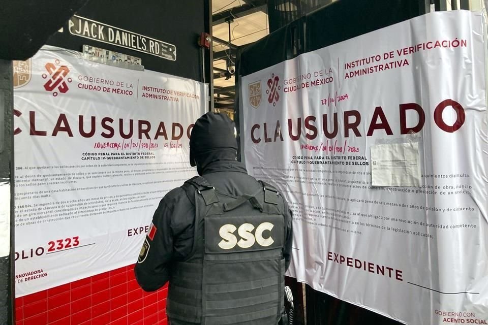 Autoridades de la CDMX destacaron el cierre de locales en el Centro Histórico.