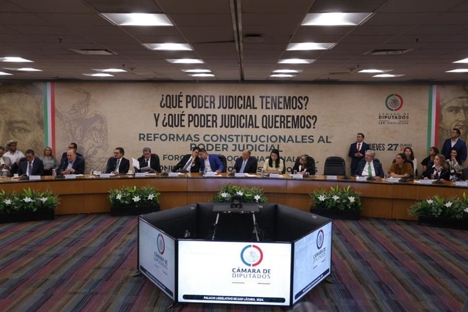 Ministros y representantes del PJ plantearon que, si hay una reforma para elegir a juzgadores por voto popular, se aplique gradualmente.