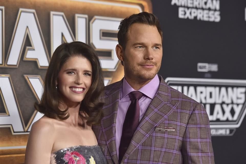 Katherine Schwarzenegger y Chris Pratt esperan con alegría la llegada de su tercer bebé juntos, según informes de People.