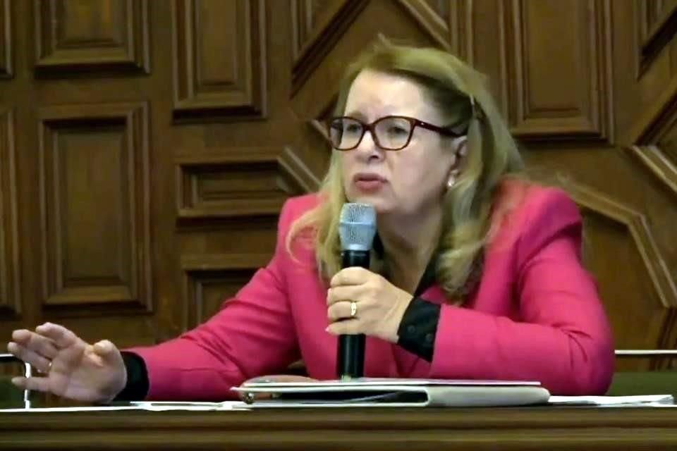 Loretta Ortiz, Ministra de la Corte, discrepó de la postura del Magistrado Felipe de la Mata, quien sugirió rechazar su impugnación contra el INE por la presunta violación de la equidad en la contienda.