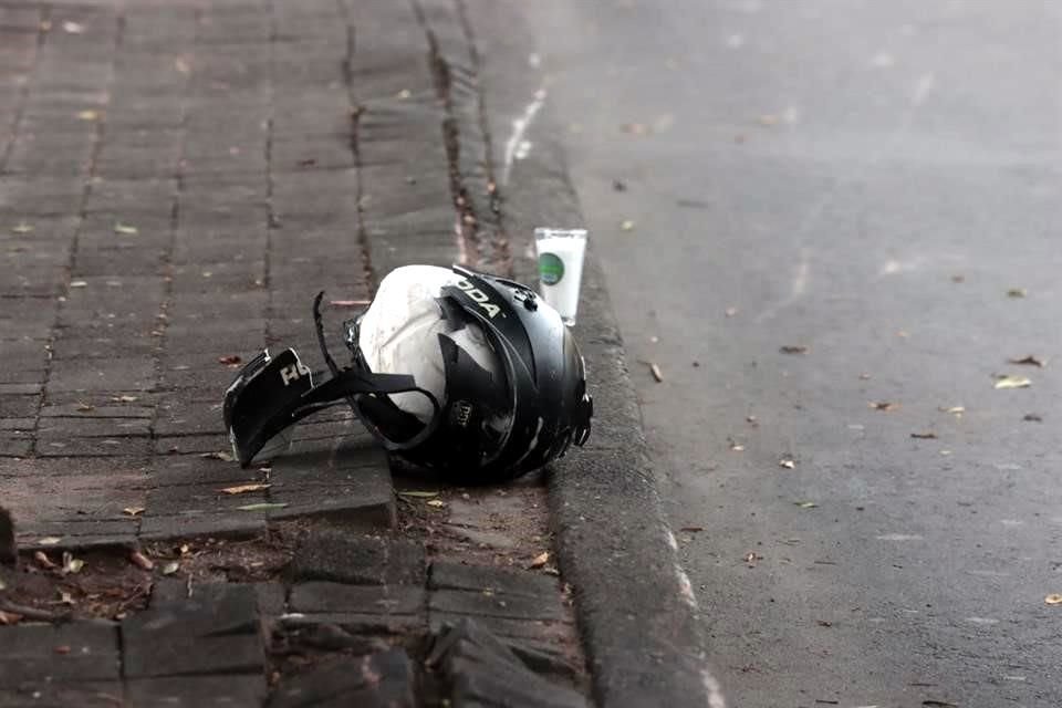 Un hombre que conducía un motocicleta falleció al derrapar su vehículo en la Colonia Pueblo de Santiago Atzacoalco, en la Gustavo A. Madero.