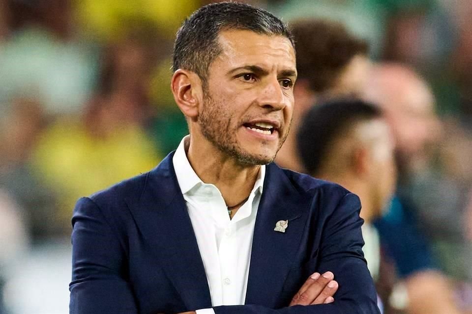 En redes sociales, los aficionados mexicanos pidieron la salida de Jaime Lozano como técnico de la Selección Nacional.