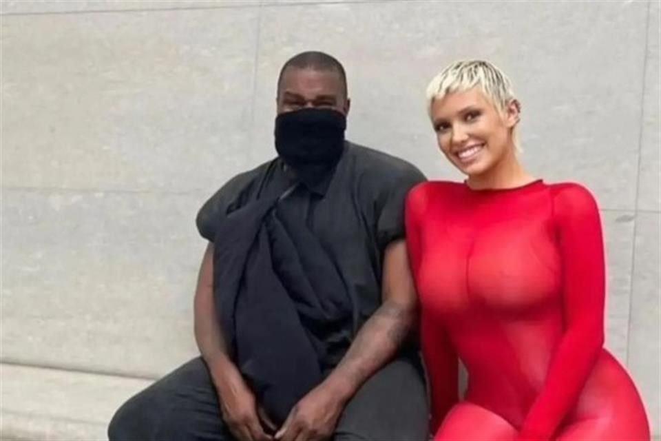 Bianca Censori fue acusada de enviar contenido pornográfico a empleados de Yeezy, empresa de Kanye West, en demanda contra el rapero.