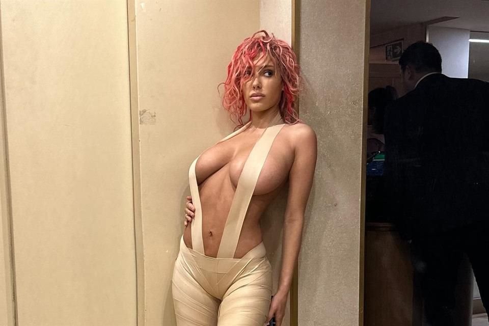 El ex jefe de campaña de Kanye West calificó de 'repugnantes y falsas' las acusaciones contra Bianca Censori de mostrar porno a empleados.