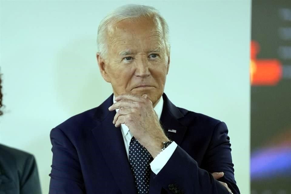 El Presidente Joe Biden evalúa dejar la candidatura presidencial si sus próximos eventos de campaña no salen del todo bien, según NYT.