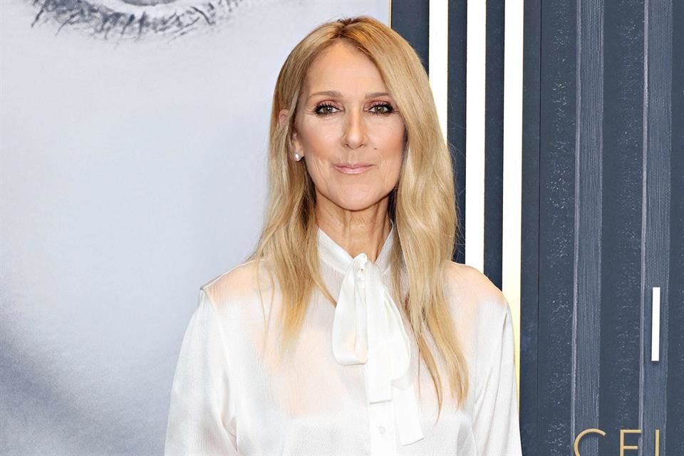 Una fuente del entretenimiento en Las Vegas afirmó que Céline Dion está ensayando 'en secreto' para volver a dar shows en vivo.