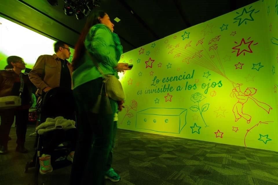 Los personajes de 'El Principito', de Antoine de Saint-Exupéry, cobran vida en una experiencia inmersiva que abre en Plaza Carso, en CDMX.