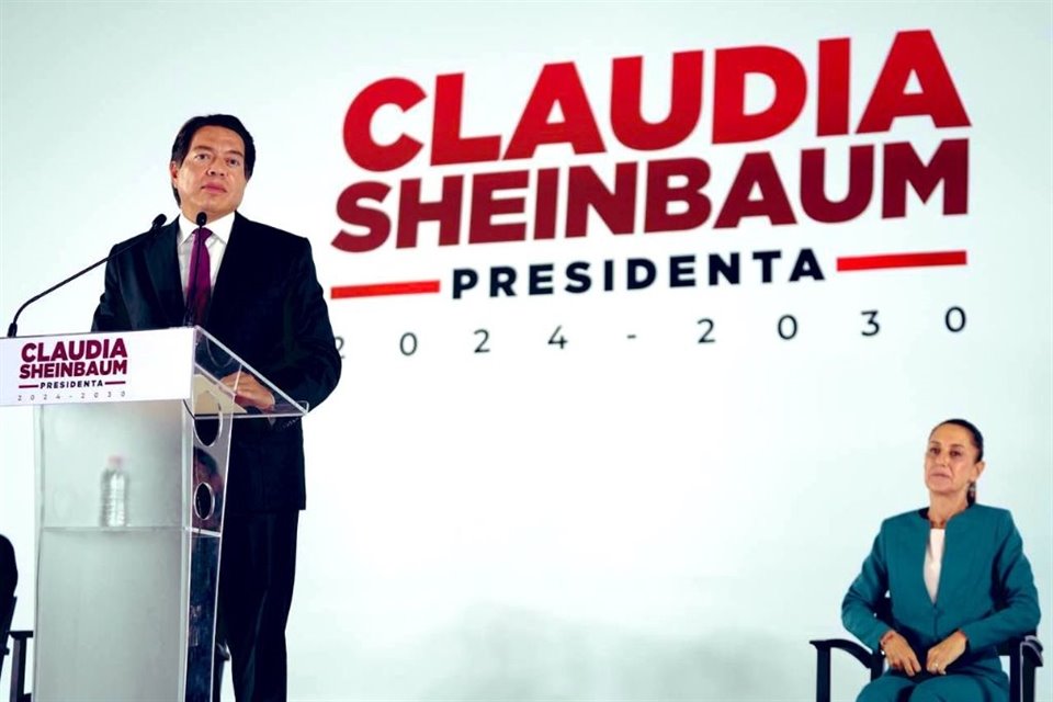 Activistas criticaron la designación de Mario Delgado como titular de SEP, pues es contrario a perfiles técnicos que han llegado a Gabinete.