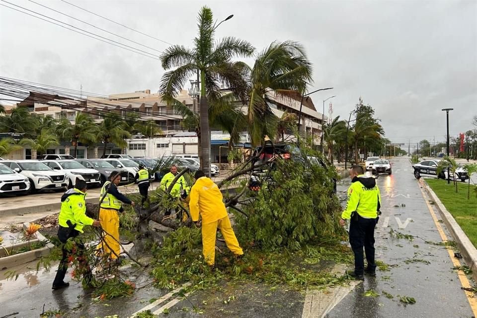 Autoridades locales ya atienden la emergencia en QR.