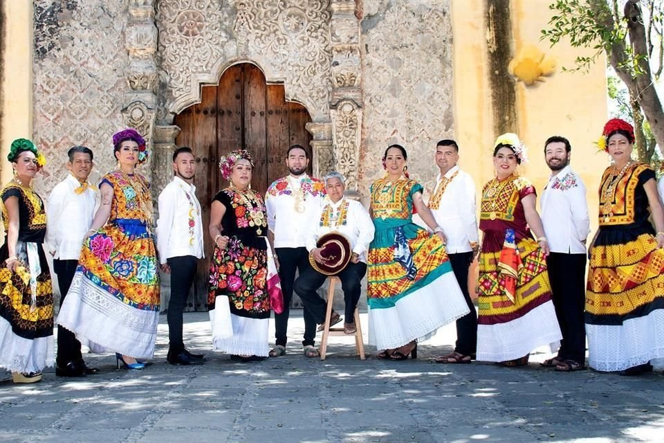 La tradicional Vela de las Auténticas Muxes Radicadas en la CDMX se realizará este sábado en el Salón Olímpico (Avenida Nte., Agrícola Pantitlán), a partir de las 16:00 horas.