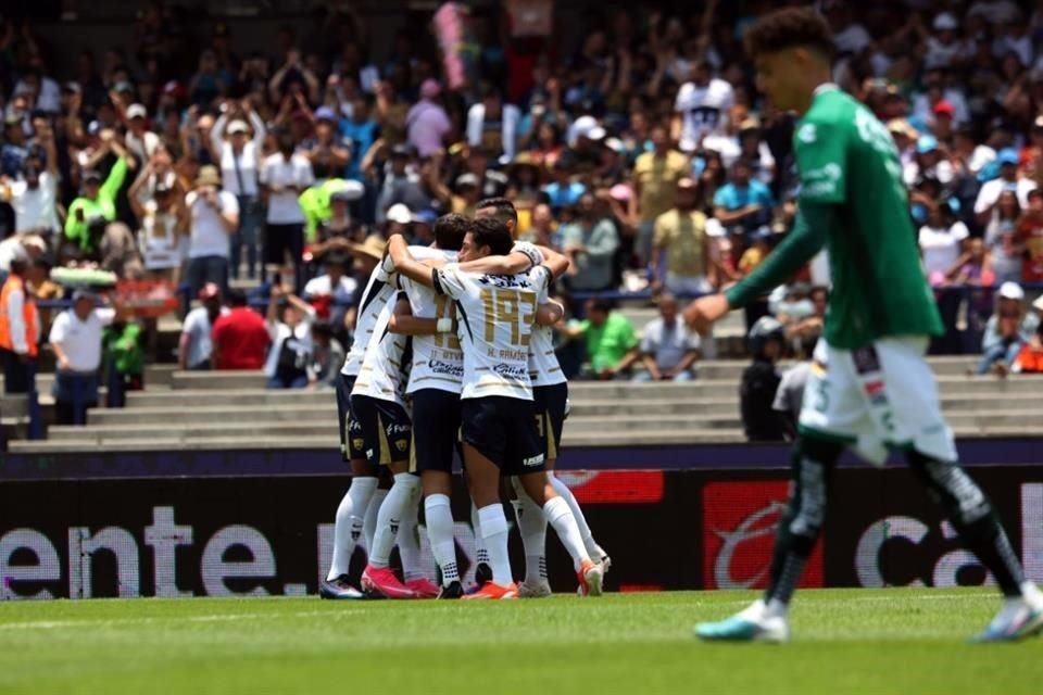 Pumas sumó primer triunfo del torneo.