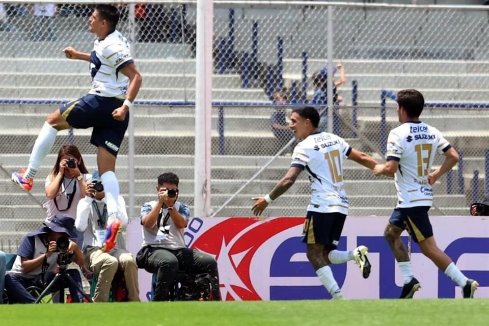 Guillermo Martínez marcó un gran gol.