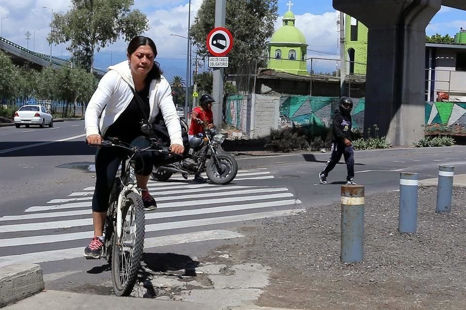 Un cruce seguro que obligue a bajar la velocidad de los autos y camiones es fundamental en la zona.