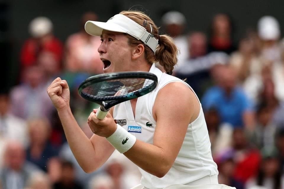 La tenista neozelandesa Lulú Sun es la sensación del Wimbledon, ya que alcanzó los Cuartos de Final y se metió al Top 60 del Ranking WTA