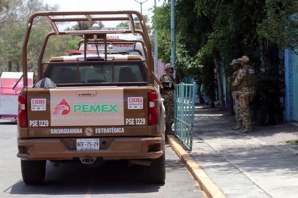 Personal de Pemex adelantó a habitantes de la GAM que, en un inicio, cinco kilómetros de ducto serán reemplazados.