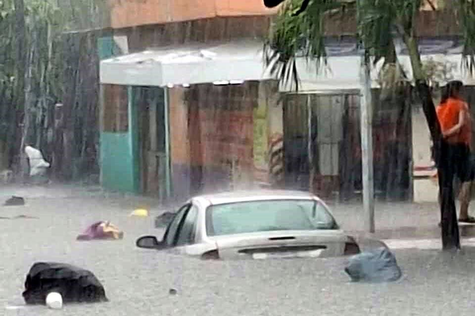 Las lluvias continuarán en las próximas horas.