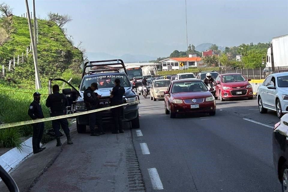 Un desmembrado fue  hallado en una bolsa negra en la Autopista México-Acapulco, a la altura del Fraccionamiento Burgos de Temixco.