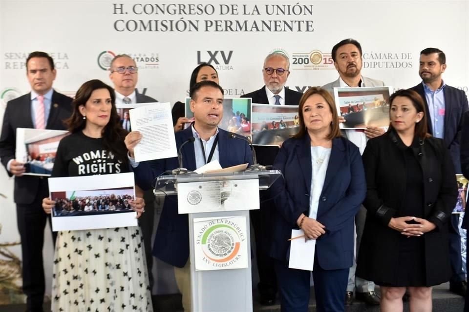 Varela en conferencia de prensa en el Senado de la República.