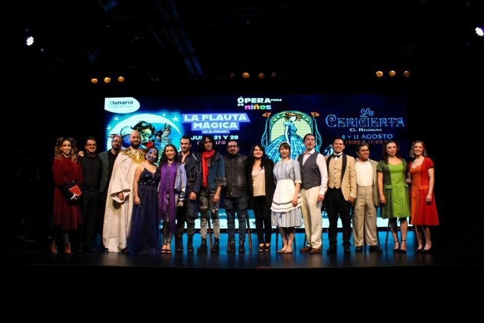 En el aspecto musical, las producciones están dirigidas por Cassandra Zoé Velasco, quien ha participado desde 2015 en óperas del Met de Nueva York.