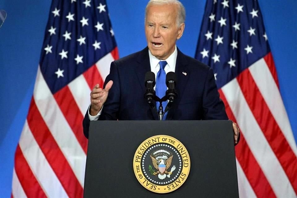 El presidente de Estados Unidos, Joe Biden, habla durante una conferencia de prensa al cierre de la 75 Cumbre de la OTAN.